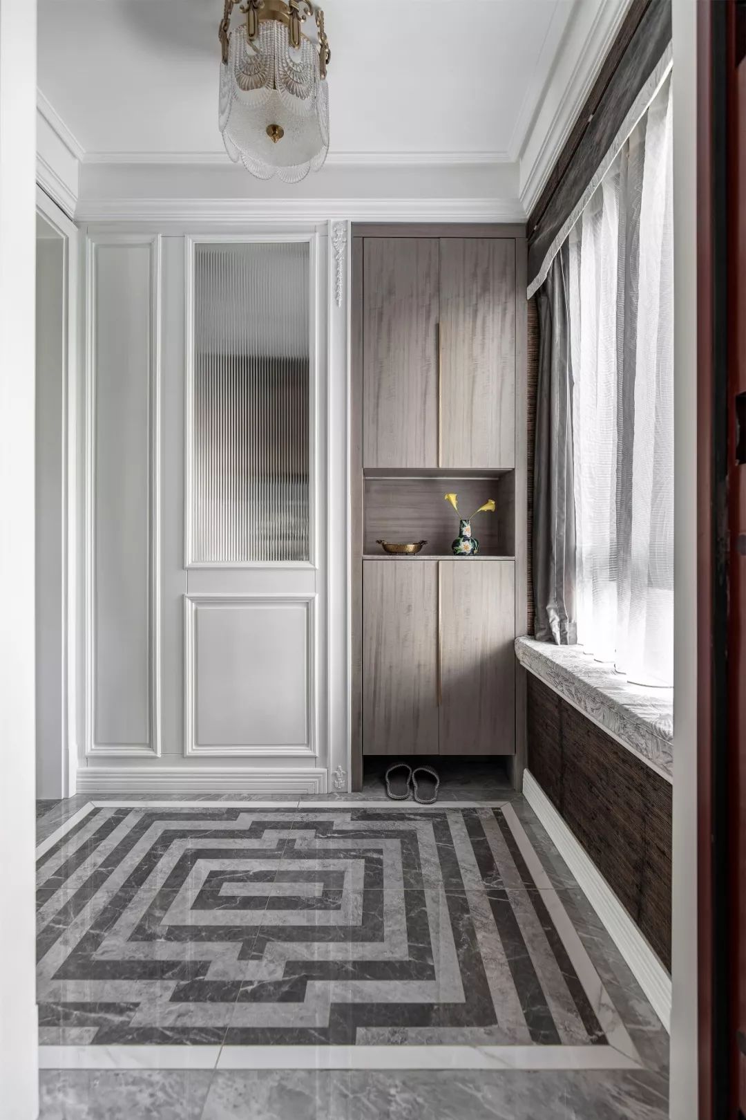 装修案例轻奢风格室内装修效果图-玄关 装修案例轻奢风格室内装修效果图-玄关